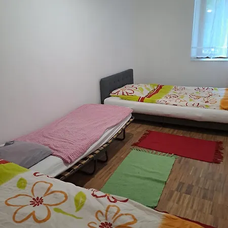 Julis 1 In 3430 Tulln تولين